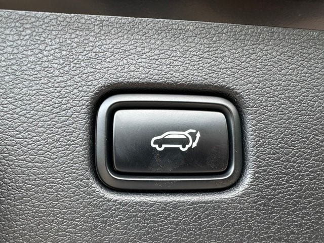 2025 Kia Sportage X-Line — photo 11 of 25