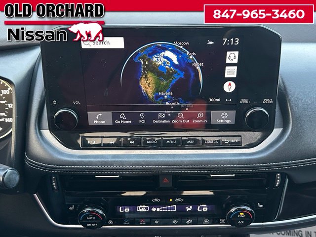 2023 Nissan Rogue SL — photo 18 of 22