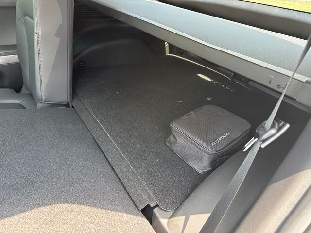 2024 Hyundai IONIQ 5 Limited — photo 12 of 35