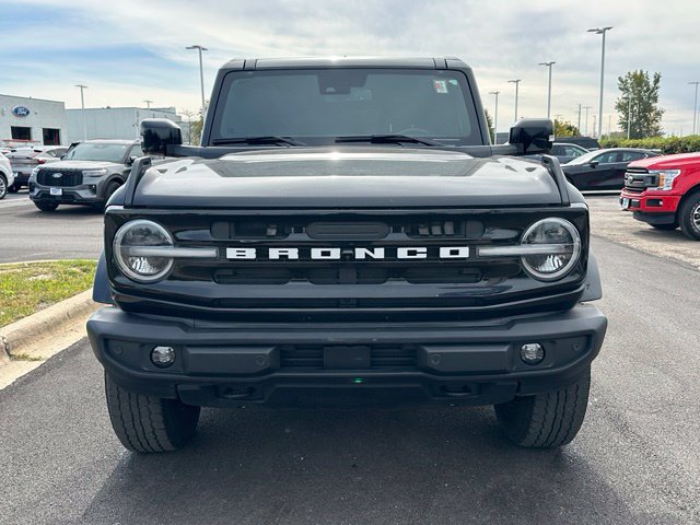 2023 Ford Bronco Outer Banks — photo 3 of 28