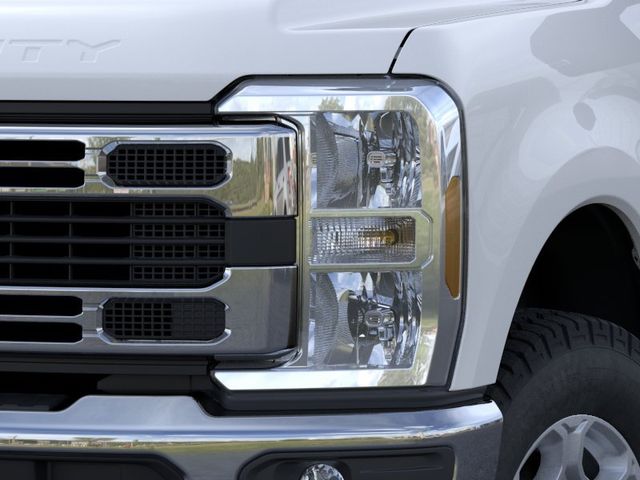 2026 Ford F-350SD XLT — photo 19 of 52