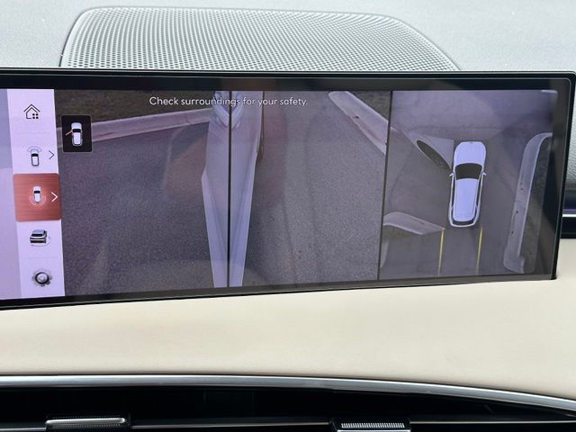 2026 Genesis GV70 2.5T Advanced — photo 27 of 37