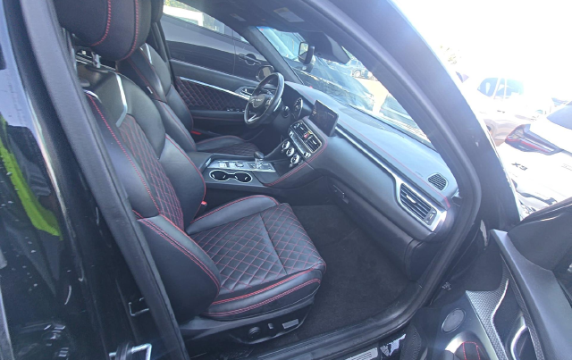 2023 Genesis G70 3.3T — photo 6 of 9