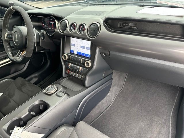 2021 Ford Mustang Shelby GT500 — photo 35 of 49