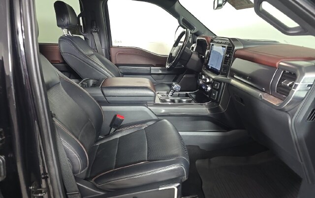 2023 Ford F-150 Lariat — photo 7 of 11