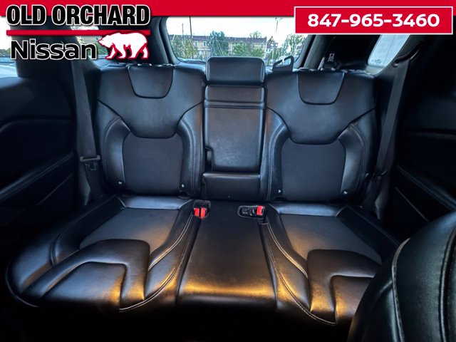 2019 Jeep Cherokee Latitude Plus — photo 11 of 20