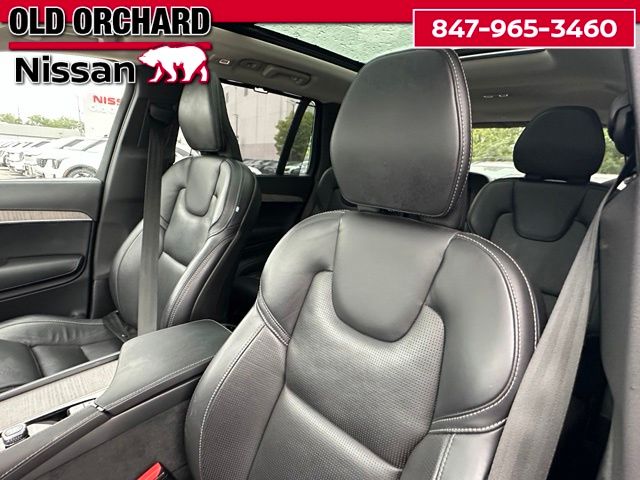 2024 Volvo XC90 Recharge Plug-In Hybrid Ultimate — photo 14 of 24