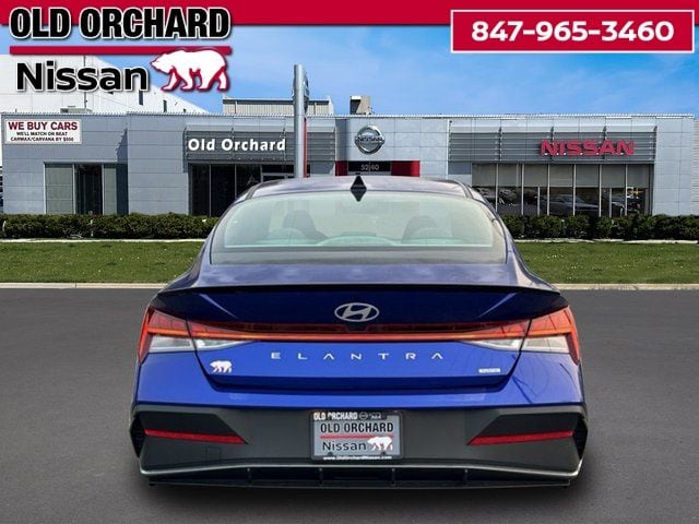 2025 Hyundai Elantra Hybrid SEL Sport — photo 6 of 21