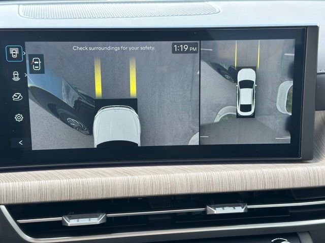 2025 Hyundai Sonata Hybrid Limited — photo 30 of 40