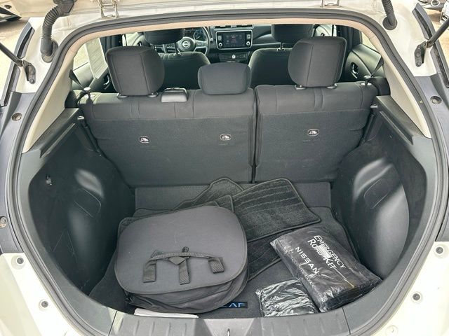 2025 Nissan Leaf SV Plus — photo 12 of 28