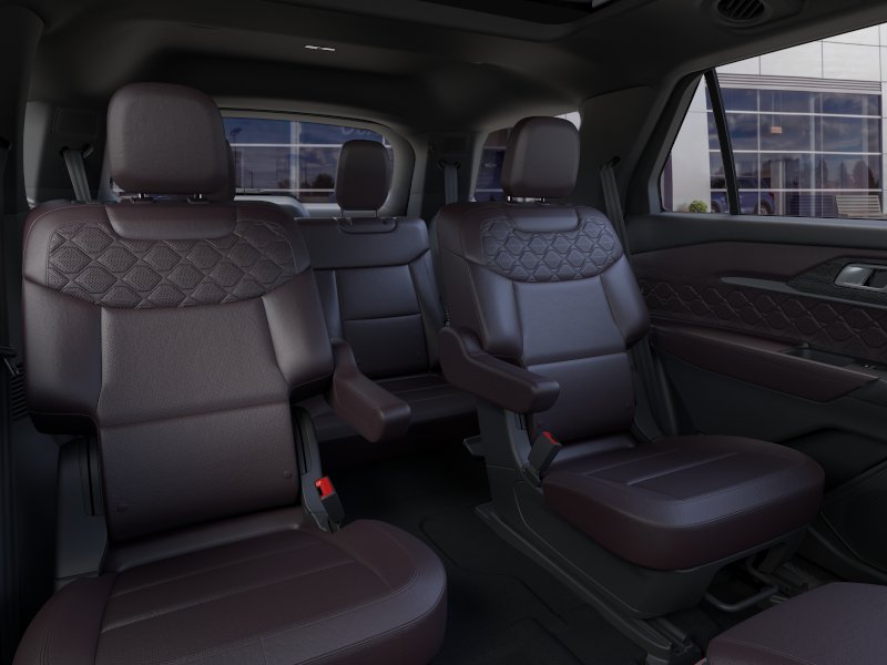 2026 Ford Explorer Platinum — photo 35 of 54