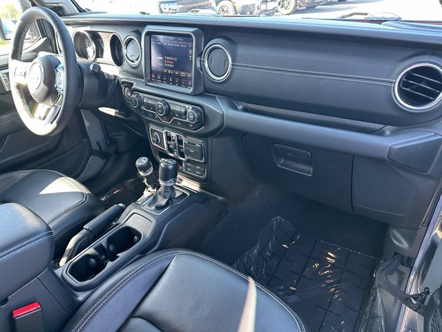 2023 Jeep Wrangler Sahara 4xe — photo 10 of 34