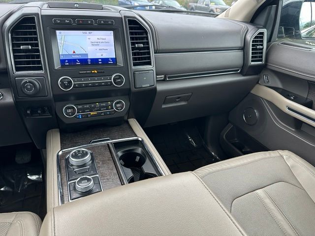 2021 Ford Expedition Limited — photo 22 of 38