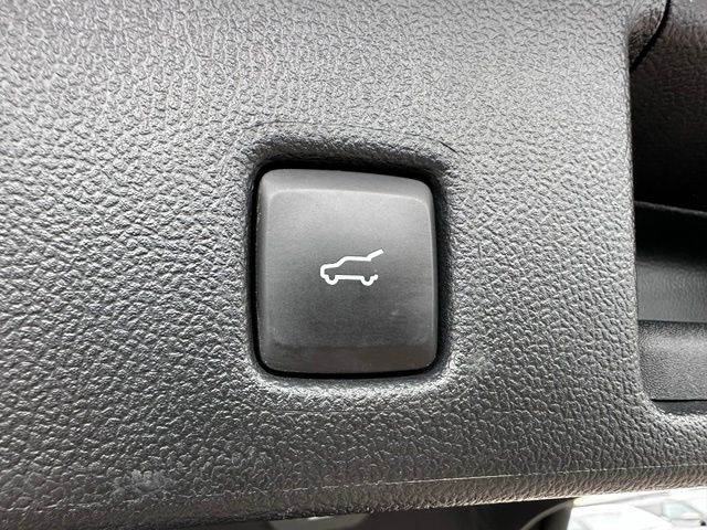2023 Ford Escape ST-Line Select — photo 14 of 33