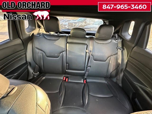 2023 Jeep Compass Limited — photo 13 of 22