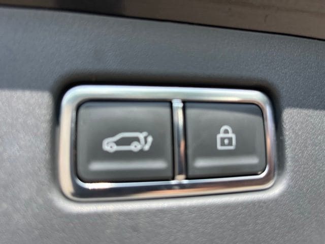 2024 Kia EV9 GT-Line — photo 17 of 44