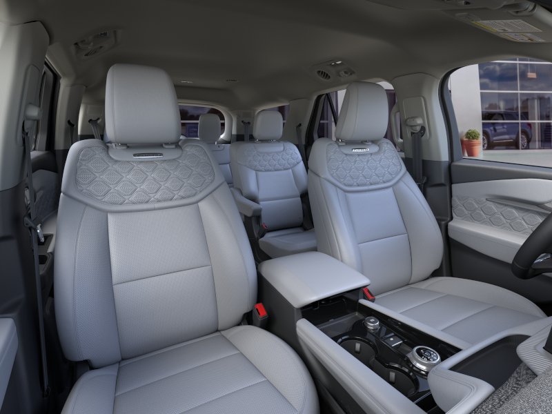 2026 Ford Explorer Platinum — photo 34 of 54