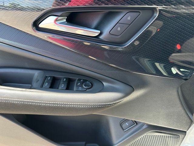 2025 Chevrolet Blazer EV LT — photo 23 of 33