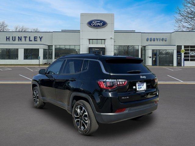 2022 Jeep Compass Limited — photo 5 of 25