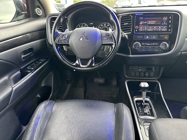 2017 Mitsubishi Outlander GT — photo 15 of 25