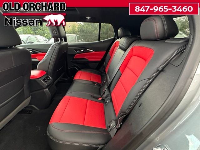 2025 Chevrolet Equinox EV RS — photo 14 of 22