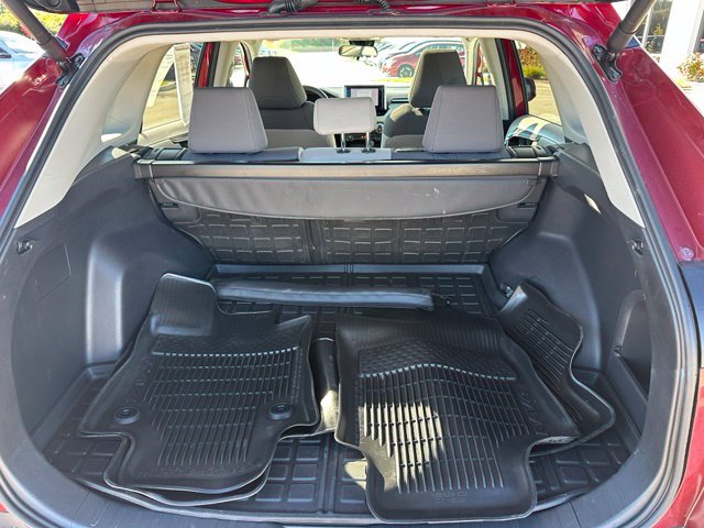 2024 Toyota RAV4 Hybrid XLE — photo 12 of 29