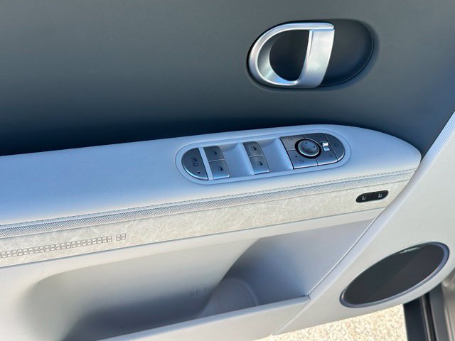 2024 Hyundai IONIQ 5 Limited — photo 22 of 41