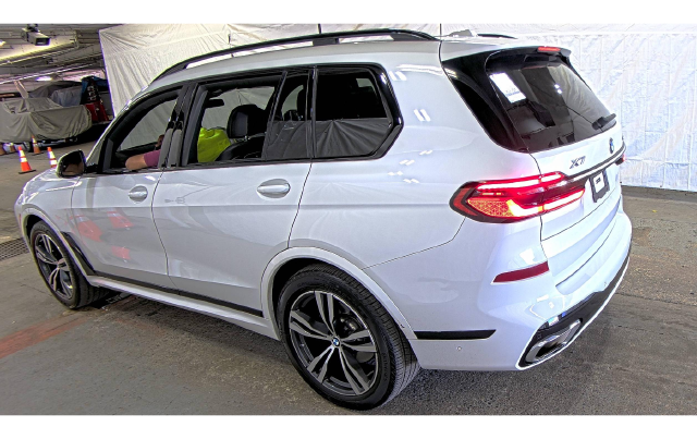 2024 BMW X7 xDrive40i — photo 4 of 9