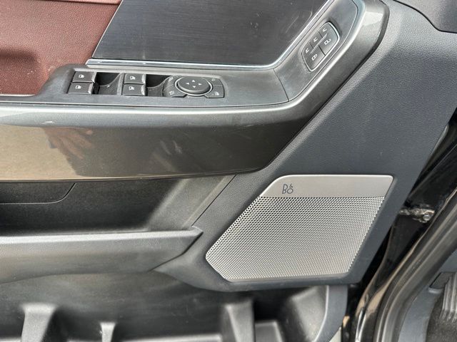 2022 Ford F-150 Lariat — photo 13 of 21