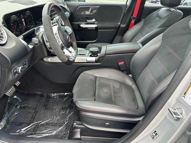 2023 Mercedes-Benz GLB GLB 35 AMG® — photo 24 of 37