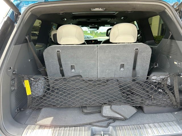 2024 Kia EV9 GT-Line — photo 12 of 44