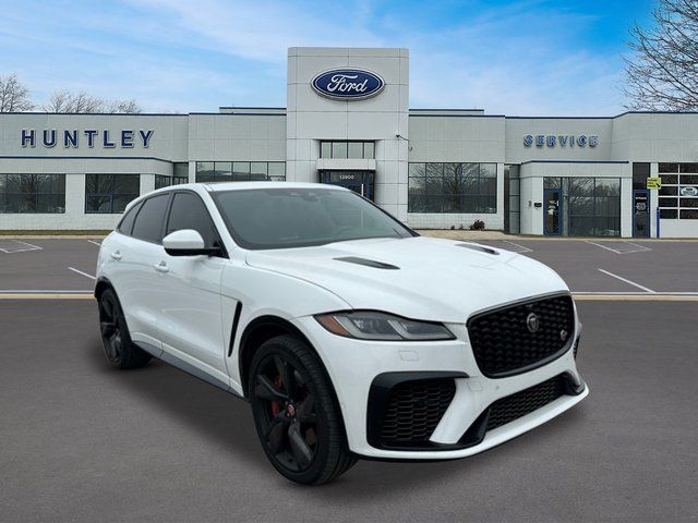 2023 Jaguar F-PACE SVR — photo 4 of 23