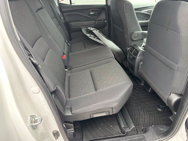 2021 Honda Ridgeline Sport — photo 10 of 27