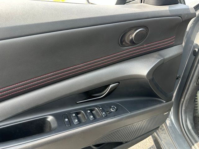 2024 Hyundai Elantra N Line — photo 14 of 32