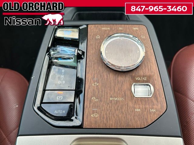 2023 BMW iX xDrive50 — photo 21 of 25