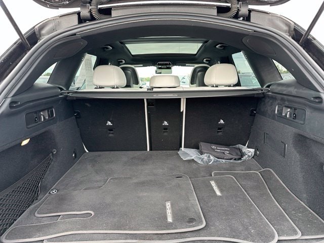 2024 Mercedes-Benz GLC GLC 300 — photo 11 of 31