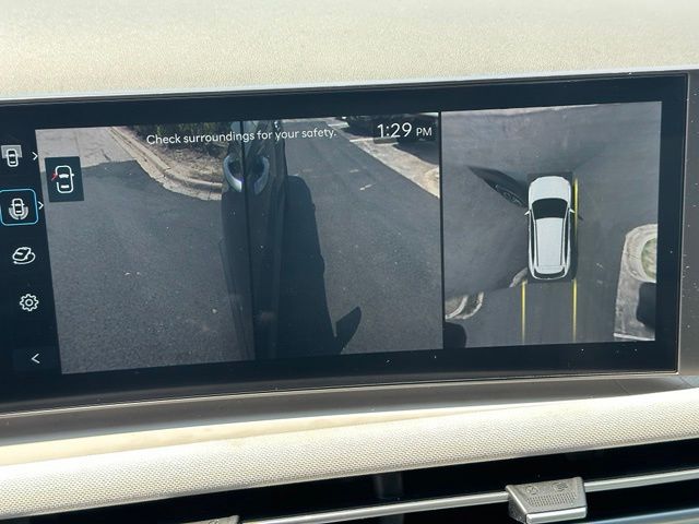 2025 Hyundai Tucson Hybrid Limited — photo 31 of 39