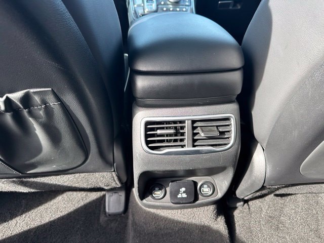 2022 Hyundai Santa Fe Plug-In Hybrid Limited — photo 18 of 40
