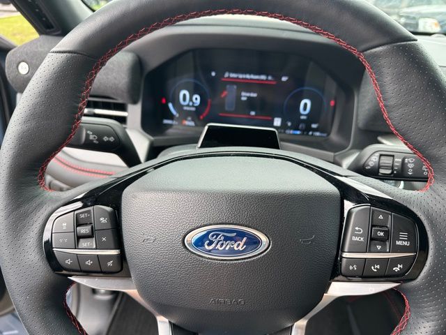 2025 Ford Explorer ST-Line — photo 30 of 31