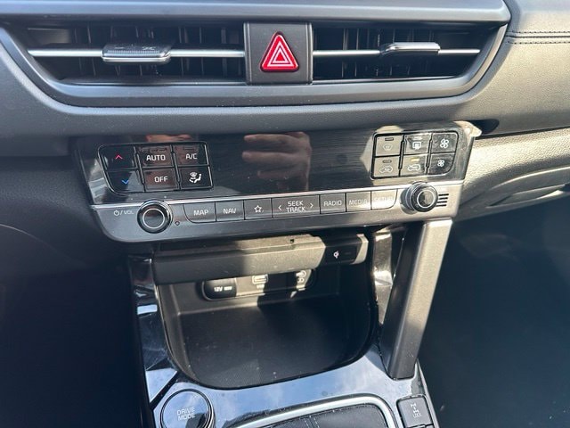 2025 Kia Seltos SX — photo 20 of 25