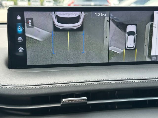 2025 Genesis GV70 2.5T — photo 34 of 43