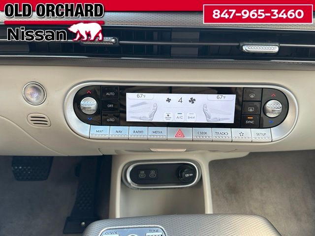 2023 Genesis GV60 Advanced — photo 18 of 22