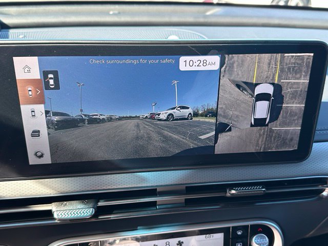 2025 Genesis GV60 Advanced — photo 28 of 41