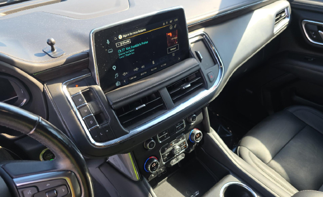 2022 Chevrolet Tahoe Z71 — photo 8 of 10