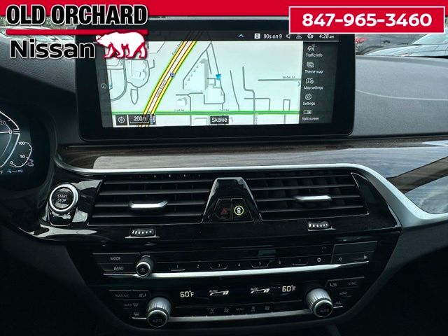 2022 BMW 5 Series 530e iPerformance — photo 17 of 23