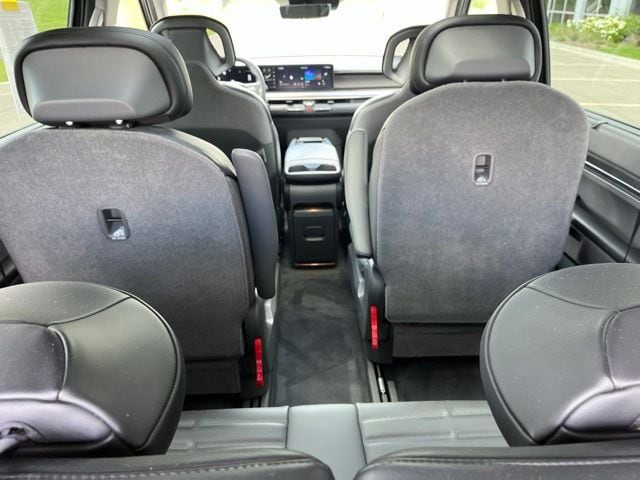 2024 Kia EV9 Land — photo 13 of 45