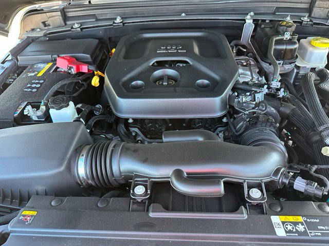 2023 Jeep Wrangler Sahara 4xe — photo 9 of 34