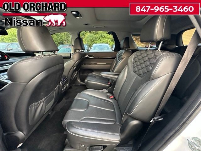 2022 Hyundai Palisade Limited — photo 14 of 24