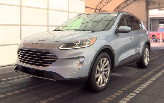 2022 Ford Escape Titanium