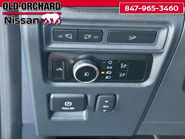 2023 Ford F-150 Lariat — photo 14 of 25